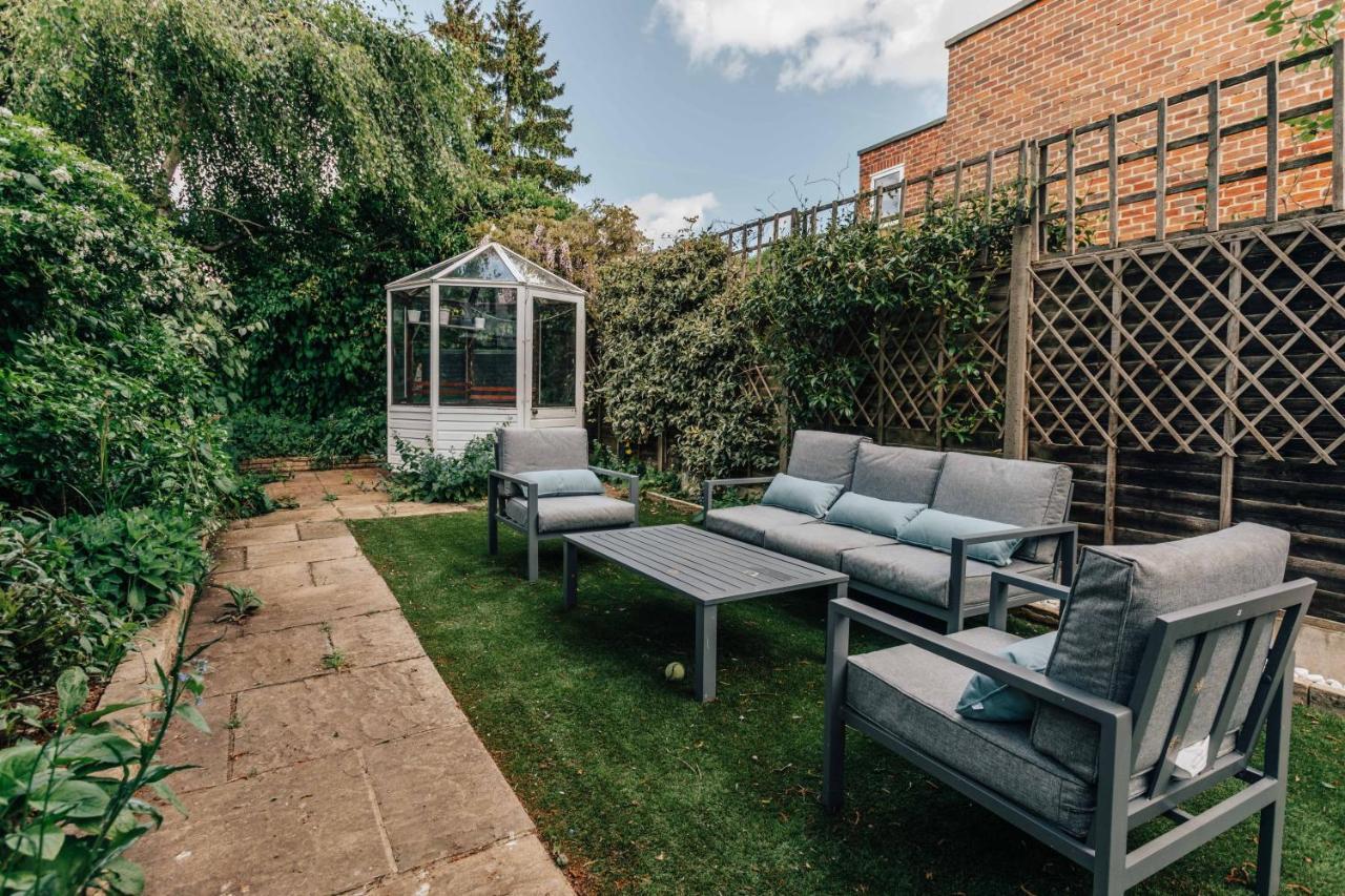 The Mulberry Villa Henley-on-Thames Exterior foto
